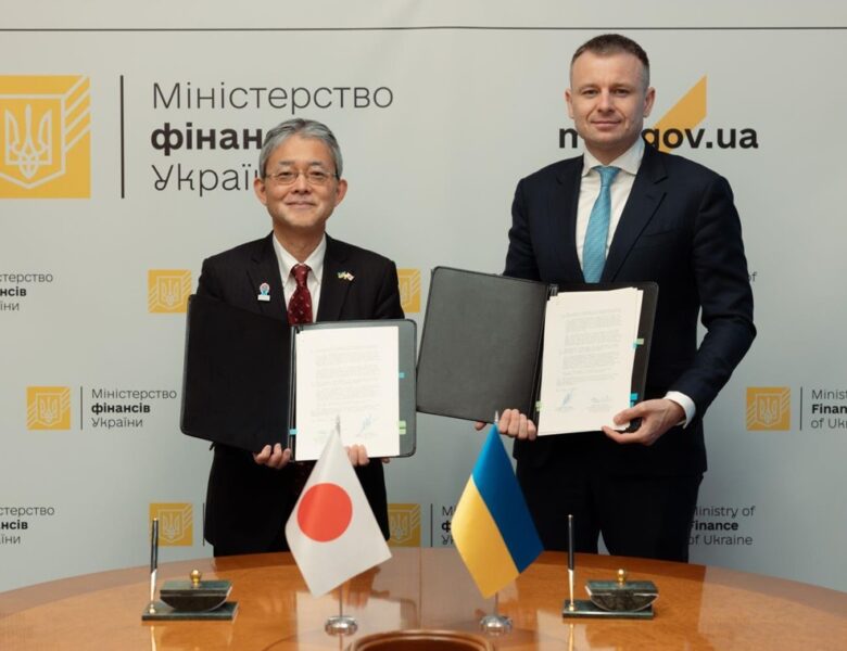 Україна і Японія підписали угоду на $3 млрд