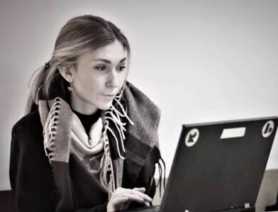Україна повернула тіло вбитої росіянами журналістки Рощиної