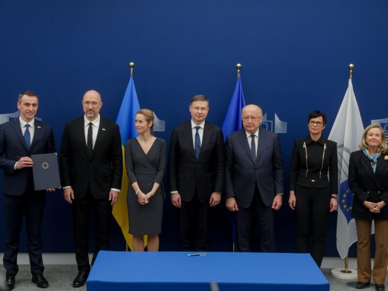 Україна приєдналася до космічних і медичних програм ЄС