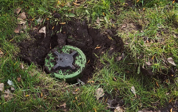 В Балаклії автомобіль підірвався на міні, водій загинув