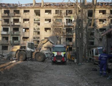 В Києві завершили рятувальну операцію на місці руїн будинку