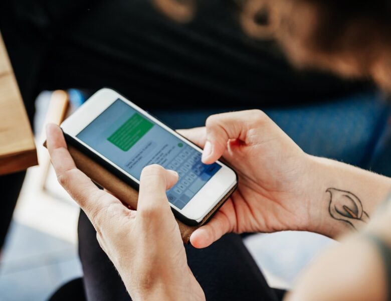 Викрито схему вимагання грошей у підлітків у Telegram