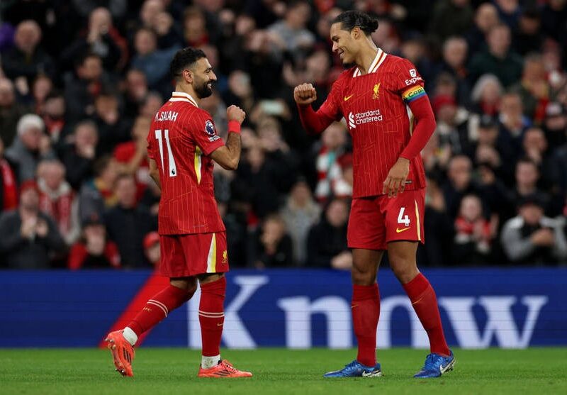 Як і Салах: ван Дейк теж залишається в Ліверпулі