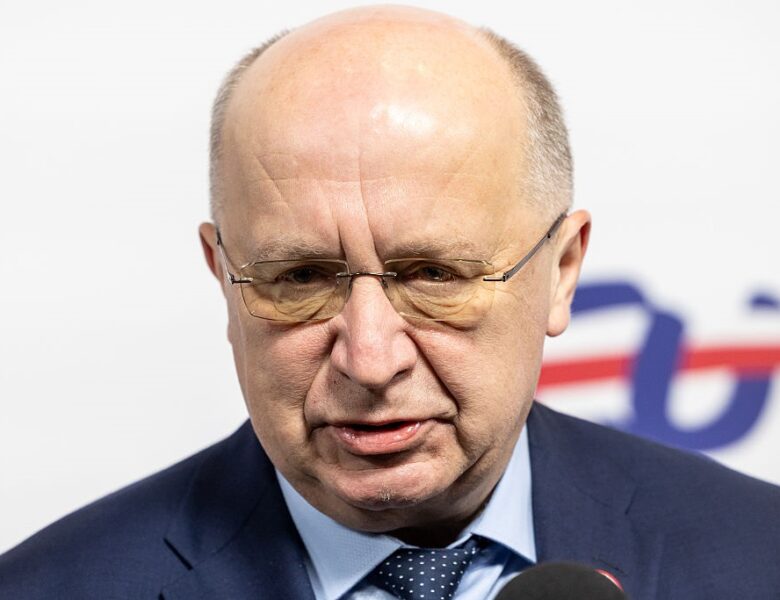 Єврокомісар розкритикував заборону вступу України в НАТО