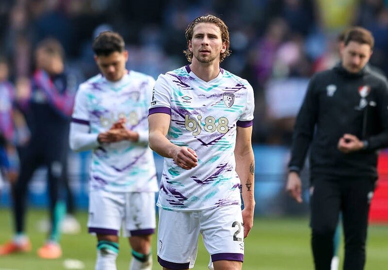 Забарний увійшов до команди тижня АПЛ