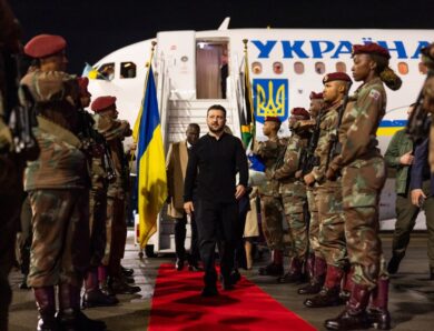 Зеленський прибув у ПАР з робочим візитом