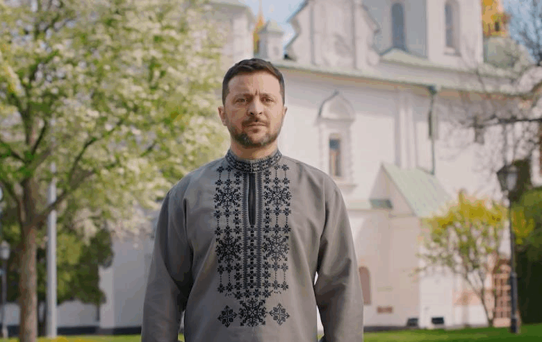 Зеленський привітав українців з Великоднем