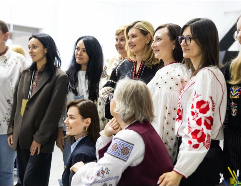 Під час робочої поїздки на Волинь перша леді України Олена Зеленська долучилася до Дня спільнодії