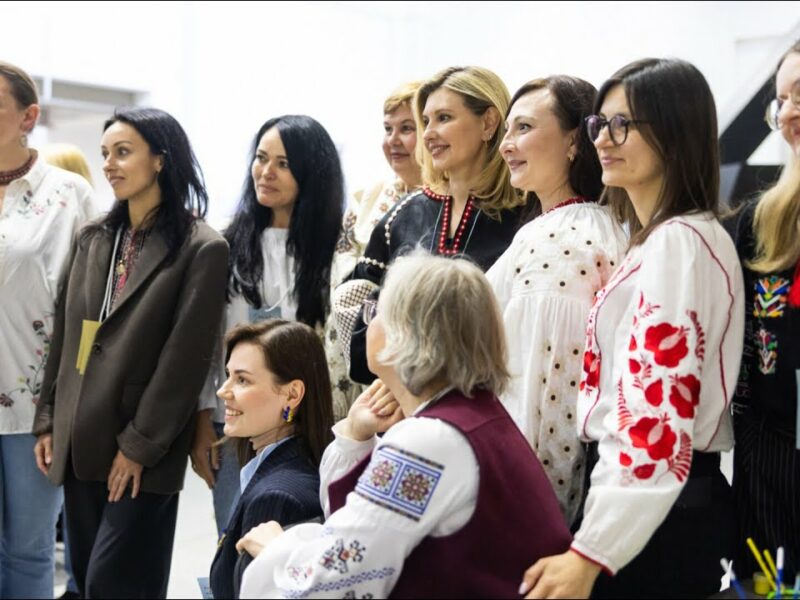 Під час робочої поїздки на Волинь перша леді України Олена Зеленська долучилася до Дня спільнодії