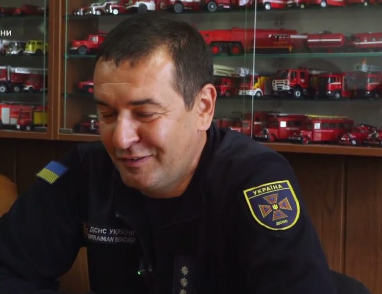 Для когось це просто машинки. Для нього – цілий світ.