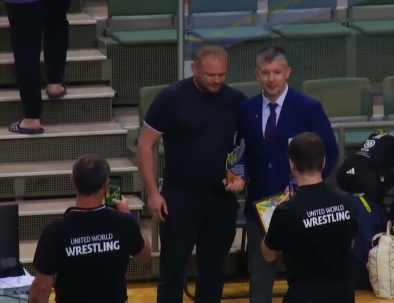 Кубок України з греко римcької боротьби  Чемпіонат України з вільної та жіночої боротьби  Фінали