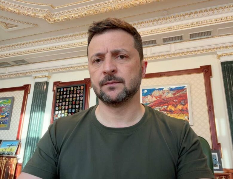 Очікую, хто прибуде від Росії, і тоді буду визначати, які кроки варто робити Україні