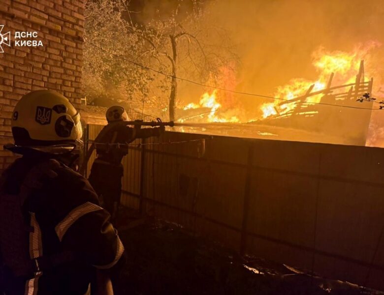 Атака дронів: у Києві зросла кількість поранених