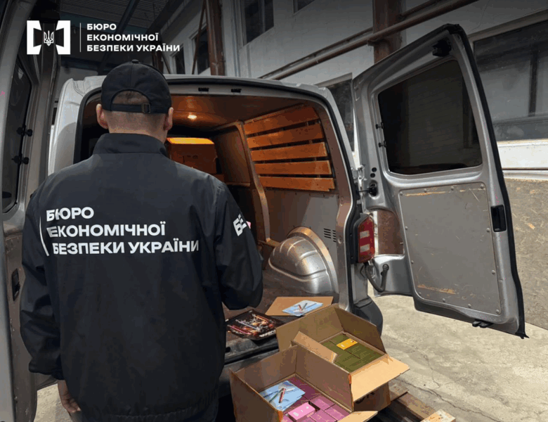 БЕБ упередило контрабанду 17 тисяч вейпів