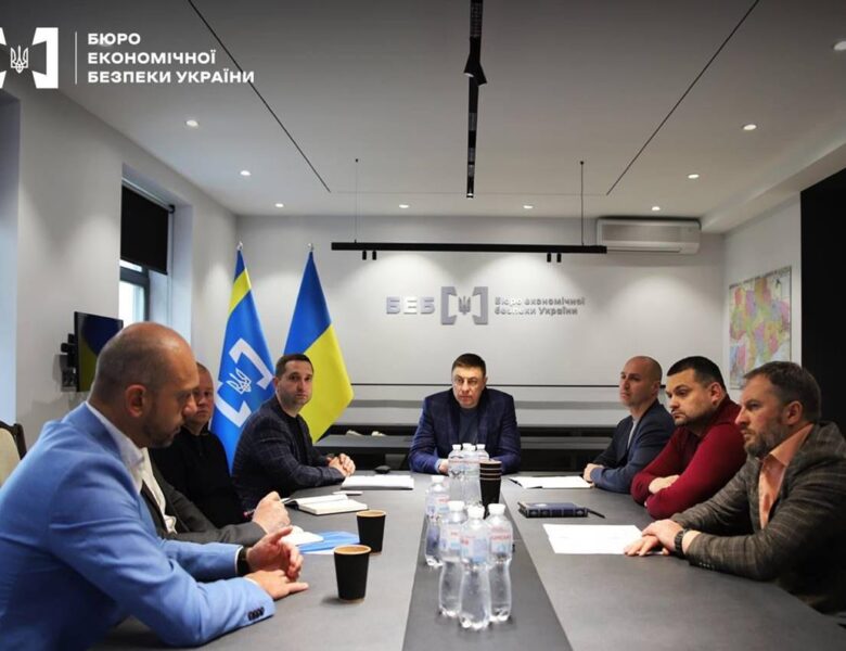 БЕБ викрило підпільний НПЗ потужністю 100 тонн палива за добу