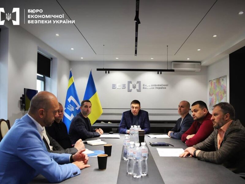 БЕБ викрило підпільний НПЗ потужністю 100 тонн палива за добу