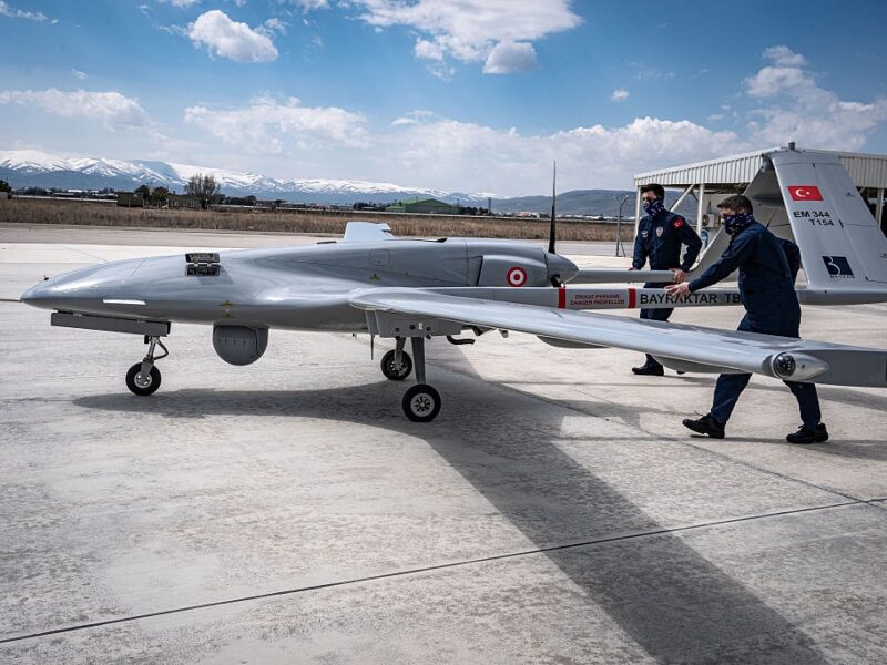 Безпілотник Bayraktar TB2 “налітав” новий рекорд