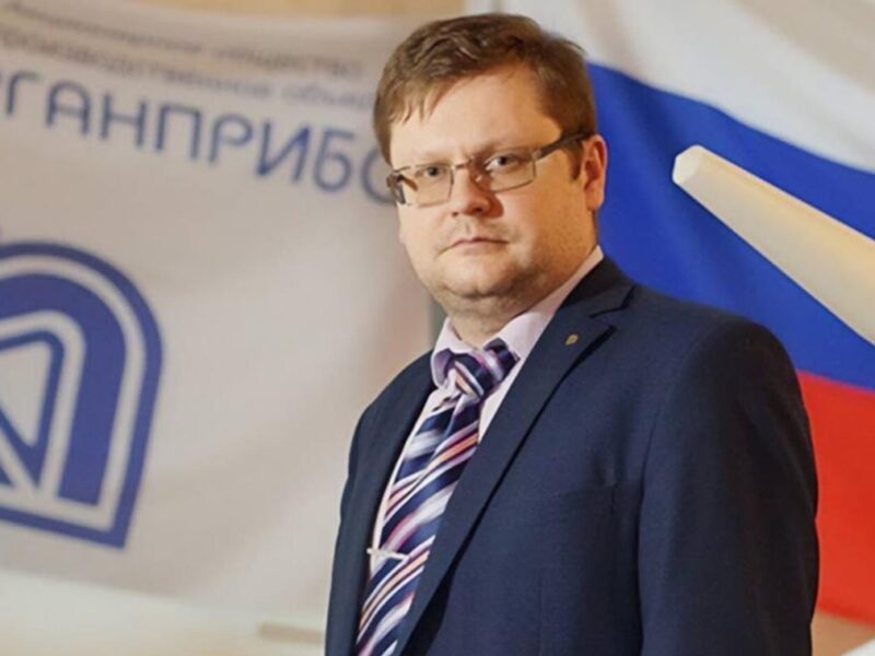 Били молотком по голові: у Росії напали на керівника оборонного заводу