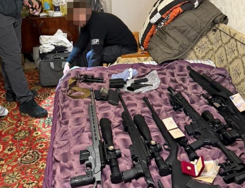 До АРМА передано зброю, вилучену у колишнього комбрига