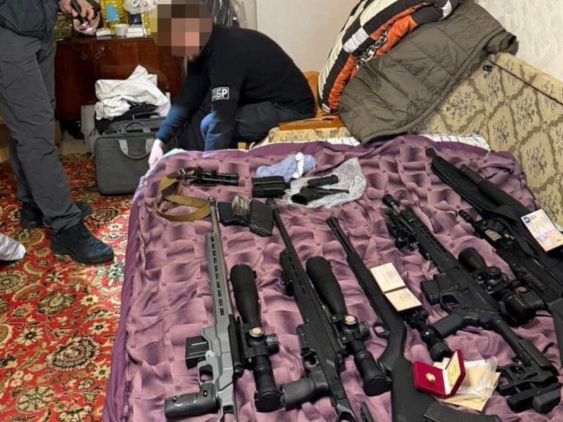 До АРМА передано зброю, вилучену у колишнього комбрига