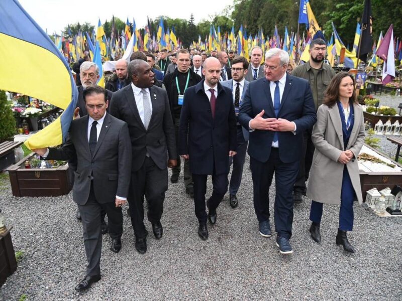 До Львова прибули делегації 35 держав – МЗС