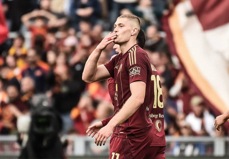 Довбик назвав фактор, який може вплинути на його майбутнє в Ромі