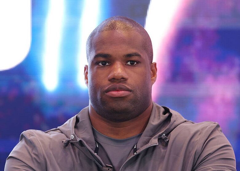 Дюбуа висловив повагу до Усика: Він герой для свого народу