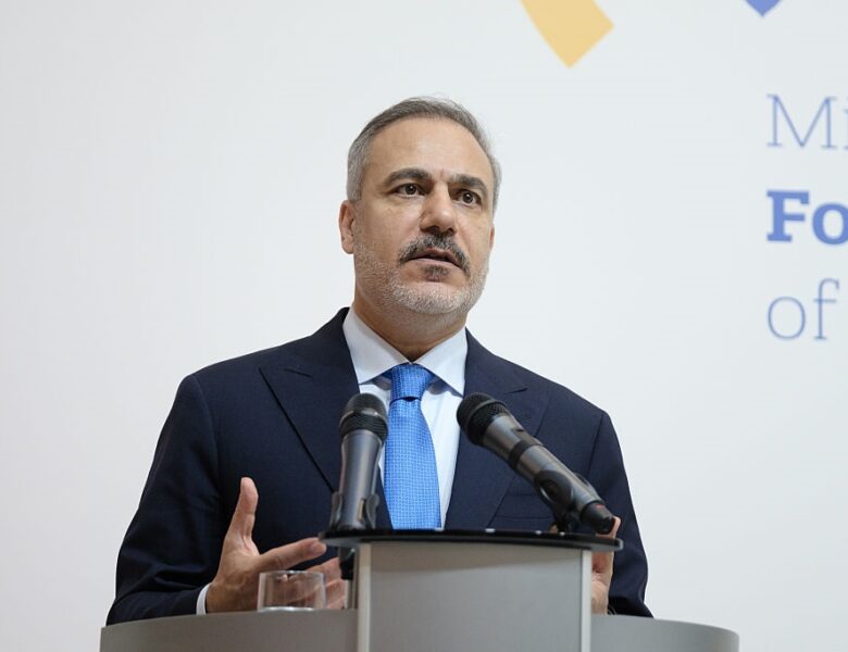 Фідан у Києві заявив про “роздоріжжя у війні”