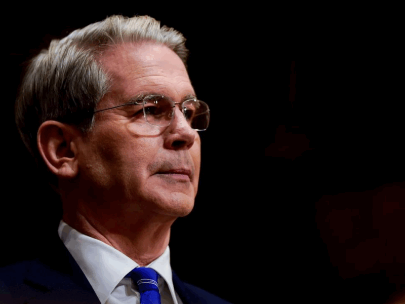 Глава мінфіну США назвав Путіна злочинцем