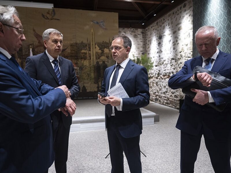 І знову Стамбул. РФ клыче на зустріч без меморандуму