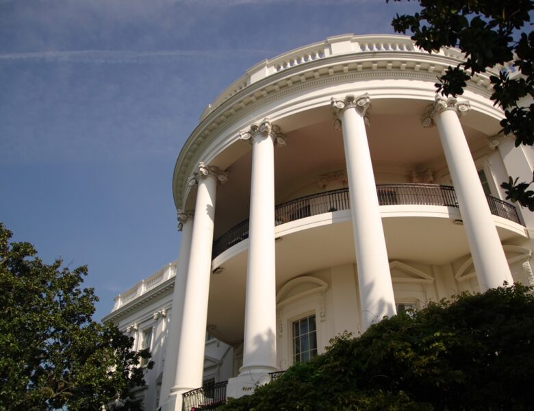 Каліфорнія позивається до адміністрації Трампа через блокування коштів