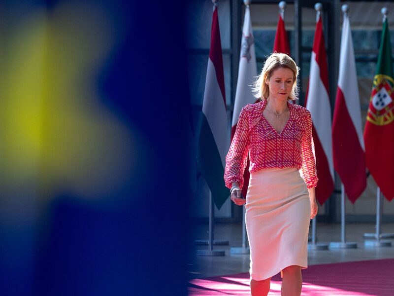 Каллас закликала Сербію зробити “стратегічний вибір” між Заходом і Сходом