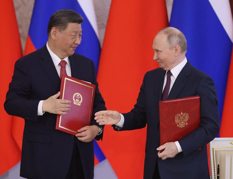 Китай утричі скоротив інвестиції в Росію