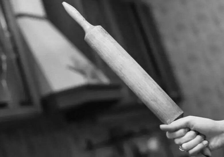 Киянка вбила пенсіонера качалкою за “збочені сексуальні фантазії”