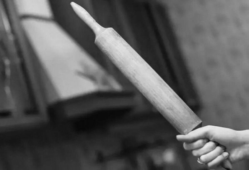 Киянка вбила пенсіонера качалкою за “збочені сексуальні фантазії”