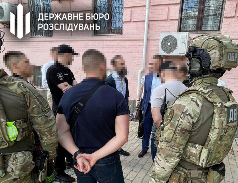 Колишнього суддю Ємельянова затримали після виходу з-під варти