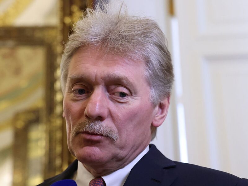 Кремль пояснив обмеження інтернету “небезпечним сусідством”