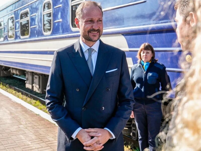 Кронпринц Норвегії Гокон прибув в Україну