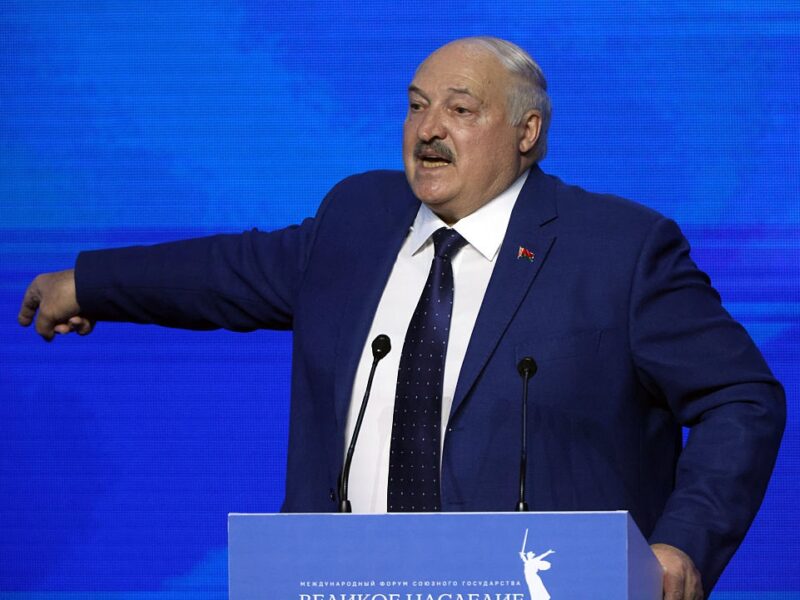 Лукашенко пояснив дефіцит картоплі в Білорусі