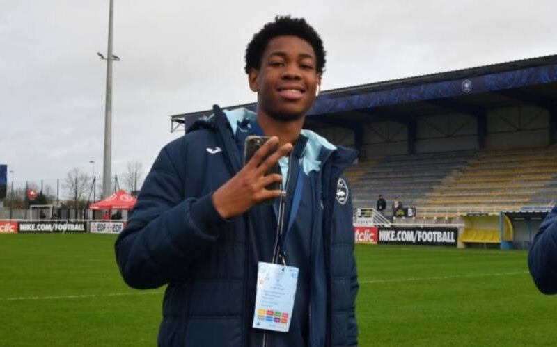 Манчестер Юнайтед майже отримав 18-річну зірку