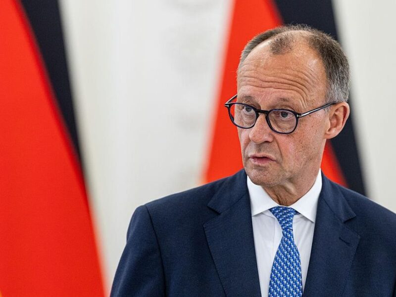 Мерц уточнив заяву про далекобійні удари по Росії