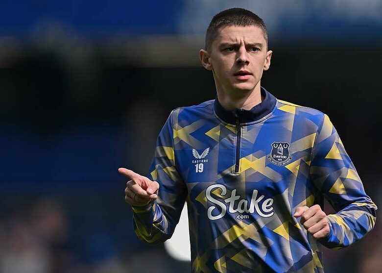 Миколенко в Евертоні прижився: його відхід наразі не бачиться