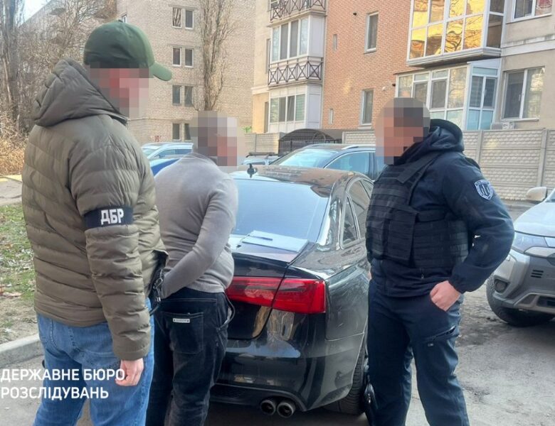 На Львівщині викрили схему збуту авто, ввезених для ЗСУ
