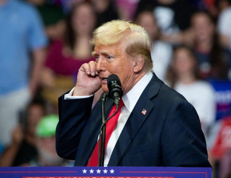 На Трампа готують замах? Скандал з мушлями