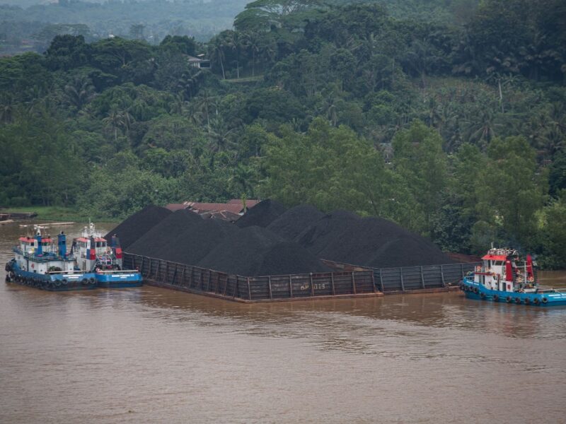 Надлишок пропозиції тисне на світові ціни на вугілля