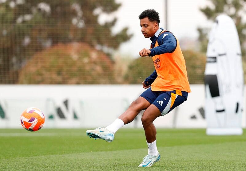 Нападник Реала Родріго вирішив залишитися в клубі, керівництво міркує