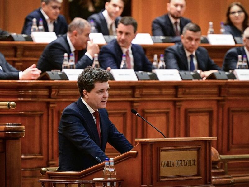 Новообраний президент Румунії склав присягу