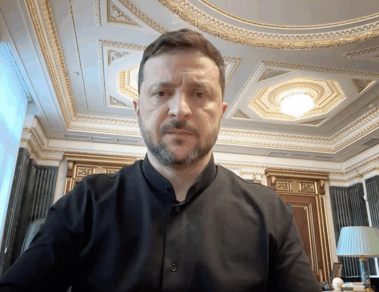 Перемовини мають бути з Путіним – Зеленський