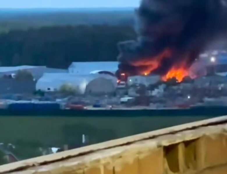 Під Москвою після вибухів спалахнули склади – ЗМІ
