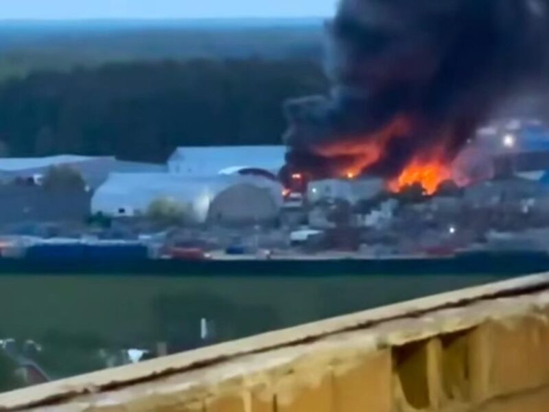 Під Москвою після вибухів спалахнули склади – ЗМІ